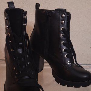 Xoxo Women's Lace up Heeled Booties